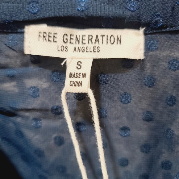 Free generation Los Angeles Top - Picture 5 of 6